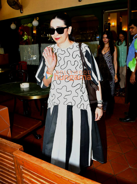 photos karisma kapoor snapped in town 2