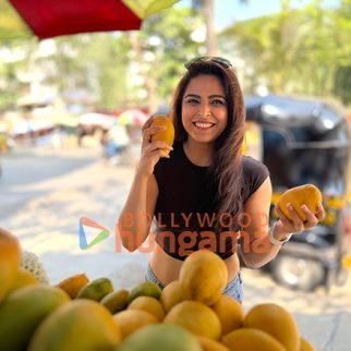 Photos: Madhurima Tuli snapped while shopping for mangoes in Andheri