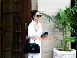 Photos: Malaika Arora snapped outside her residence in Khar