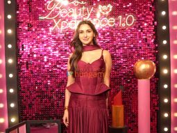 Photos: Nikita Dutta snapped at Phoenix Mall of the Millennium in Pune