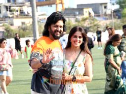 Photos: Riteish Deshmukh and Genelia Deshmukh snapped in Bandra