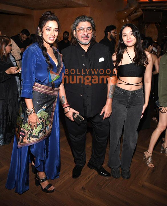 photos rupali ganguly celebrates her birthday with delnaaz irani tanishaa mukerji and others at belmarose sahara star mumbai 18