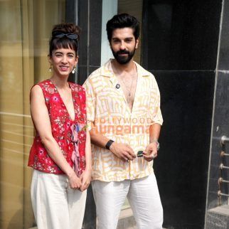 Photos: Saba Azad and Kunal Thakur snapped at Sun n Sand in Juhu