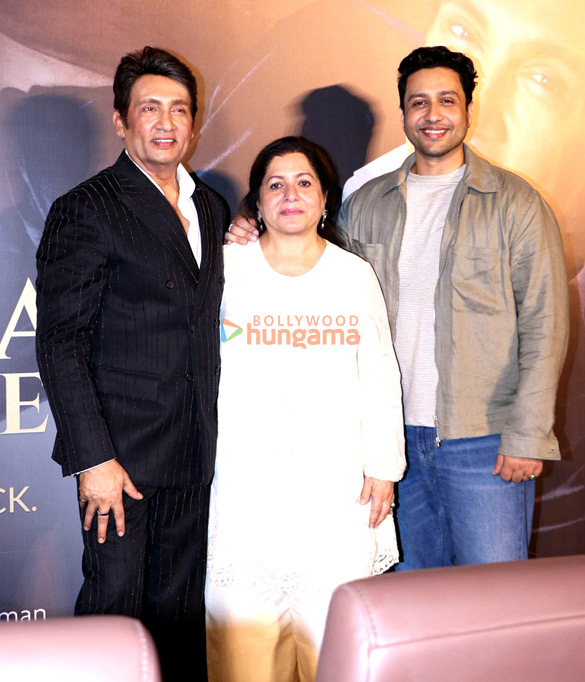 Photos: Shekhar Suman and Adhyayan Suman attend the press conference of their upcoming show Shekhar Tonite Photos: Shekhar Suman and Adhyayan Suman attend the press conference of their upcoming show Shekhar Tonite