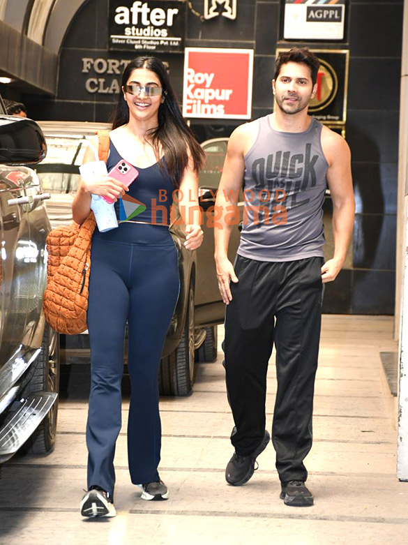 photos varun dhawan and pooja hegde snapped promoting hai jawani toh ishq hona hai in khar 2