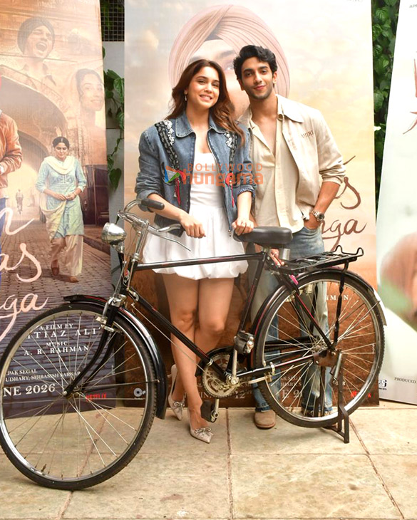 photos vedang raina sharvari and imtiaz ali snapped promoting their film main vaapas aaunga 4