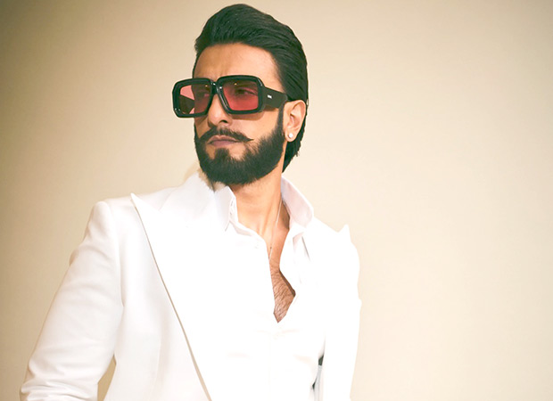 Ranveer Singh'in Pralay filmi setinde kamera karşısına geçtiği anlar.