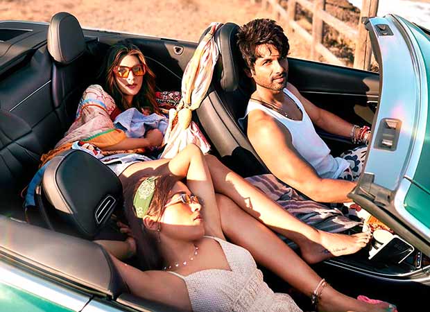 कॉकटेल 2 के कलाकारों की फीस का खुलासा: शाहिद कपूर का वेतन चेक कृति सनोन और रश्मिका मंदाना की संयुक्त फीस से अधिक है कॉकटेल 2 के कलाकारों की फीस का खुलासा: शाहिद कपूर का वेतन चेक कृति सनोन और रश्मिका मंदाना की संयुक्त फीस से अधिक है