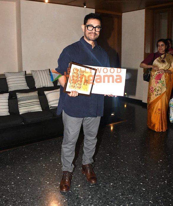 photos aamir khan and ashutosh gowariker celebrate 25 years of lagaan with india posts special tribute 7