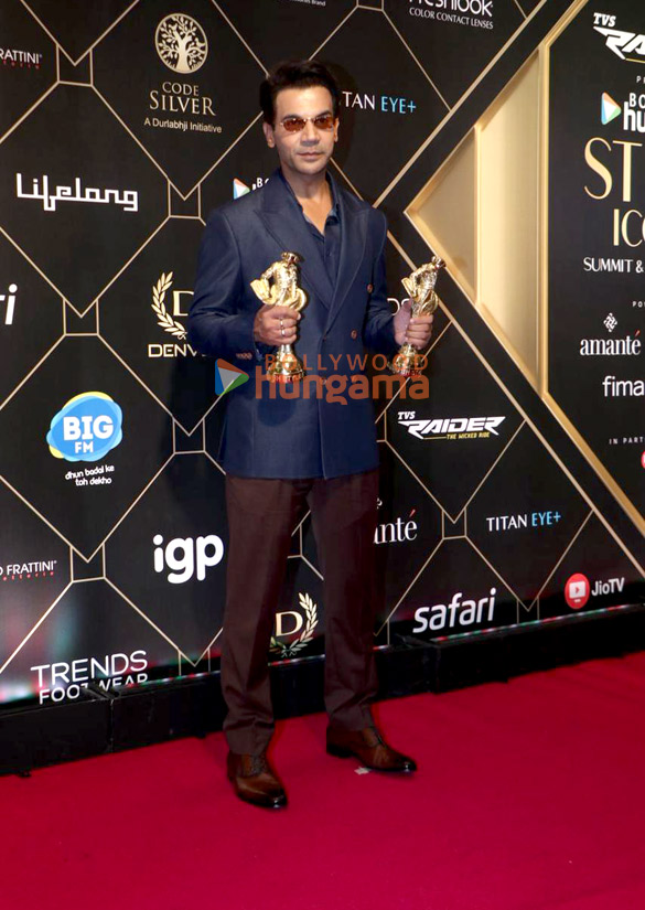 photos akshay kumar ananya panday sharvari shahid kapoor bhumi pednekar vaani kapoor arshad warsi and others grace the red carpet at bollywood hungama style icon awards 2026 09 6