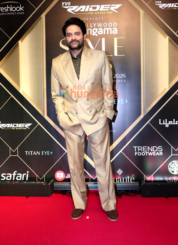 photos akshay kumar ananya panday sharvari shahid kapoor bhumi pednekar vaani kapoor arshad warsi and others grace the red carpet at bollywood hungama style icon awards 26 50