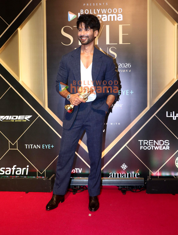 photos akshay kumar ananya panday sharvari shahid kapoor bhumi pednekar vaani kapoor arshad warsi and others grace the red carpet at bollywood hungama style icon awards 26 60