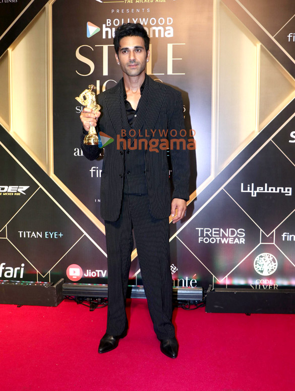 photos akshay kumar ananya panday sharvari shahid kapoor bhumi pednekar vaani kapoor arshad warsi and others grace the red carpet at bollywood hungama style icon awards 26 62