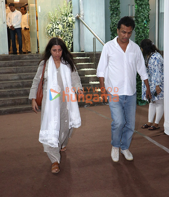 photos anil kapoor hema malini sajid nadiadwala anu malik and others attend late pahlaj nihalanis prayer meet 13