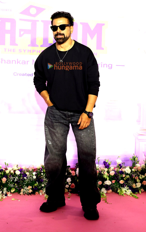 photos anil kapoor shankar mahadevan shaan and others attend anandam the symphony of devotion experience 20