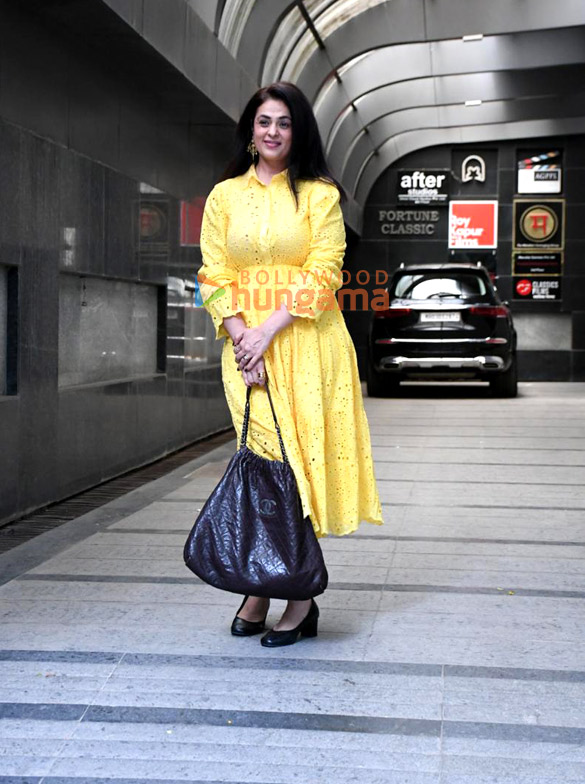 Photos: Anjana Sukhani snapped in Bandra