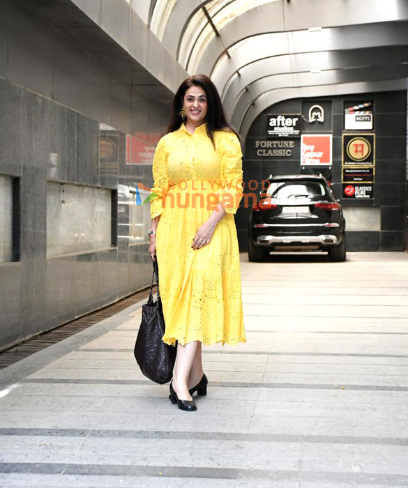photos anjana sukhani snapped in bandra 3
