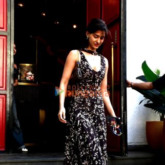 Photos: Disha Patani snapped outside a restaurant in Khar