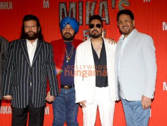 Photos: Hema Malini, Anupam Kher, Sonu Nigam, Iulia Vantur and others attend Mika Singh’s 50th birthday bash Photos: Hema Malini, Anupam Kher, Sonu Nigam, Iulia Vantur and others attend Mika Singh’s 50th birthday bash