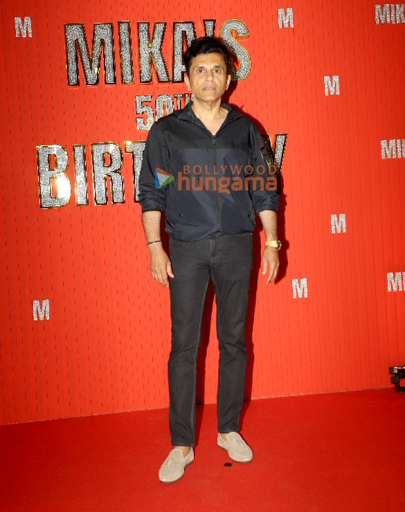 photos hema malini anupam kher sonu nigam iulia vantur and others attend mika singhs 50th birthday bash 2