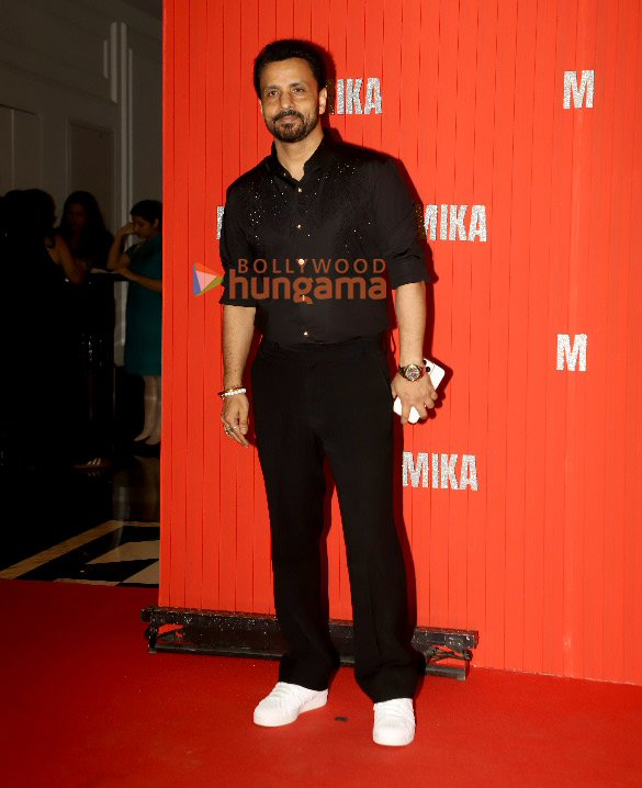 photos hema malini anupam kher sonu nigam iulia vantur and others attend mika singhs 50th birthday bash 30