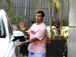 Photos: Karan Singh Grover snapped in Santacruz