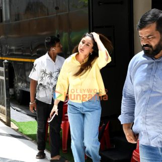 Photos: Kareena Kapoor Khan snapped in Bandra