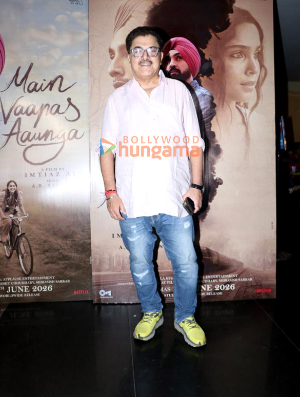photos naseeruddin shah kabir khan ahsaas channa and others grace the special screening of main vaapas aaunga 3