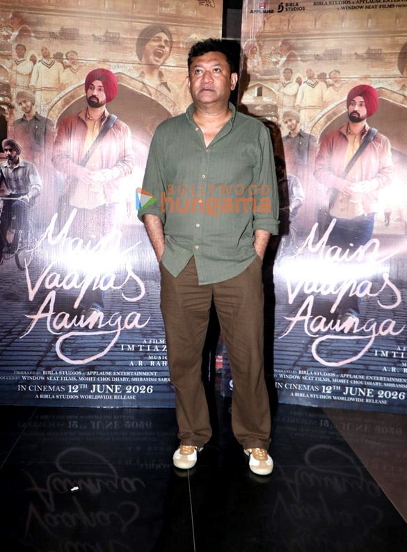 photos naseeruddin shah kabir khan ahsaas channa and others grace the special screening of main vaapas aaunga 8