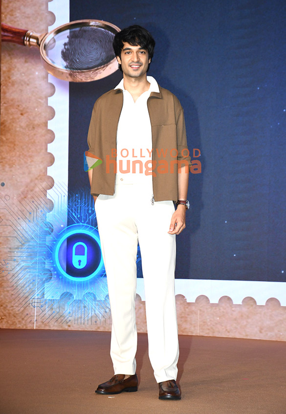 photos rajkumar hirani vir hirani vikrant massey arshad warsi mona singh and others grace the trailer launch of pritam and pedro 8