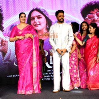 Photos: Riteish Deshmukh and Anjali Anand snapped at the song launch of 'Saree' for the film Dhamaal 4