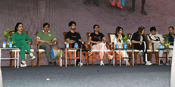 photos shahid kapoor sreeleela amruta fadnavis and others snapped at the international yoga day 26 celebrations 8