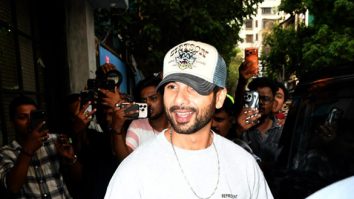 Photos: Shahid Kapoor snapped outside a cafe in Bandra