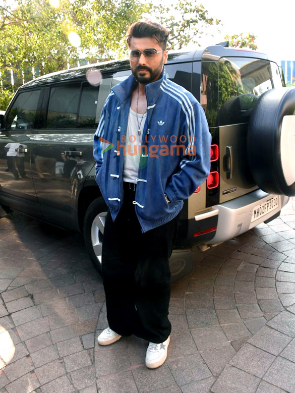 photos shilpa shetty arjun kapoor and others snapped yoga day event 1