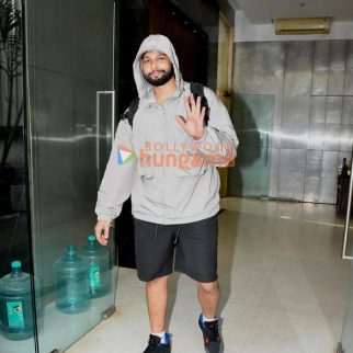 Photos: Siddhant Chaturvedi snapped outside a gym in Santacruz