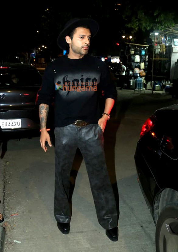 photos stebin ben and nupur sanon snapped in bandra 4