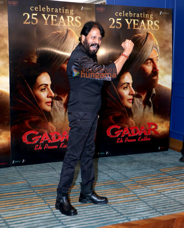 photos sunny deol ameesha patel and others grace celebration of 25 year of gadar ek prem katha 13
