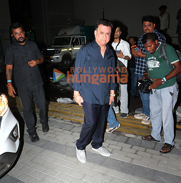 photos varun dhawan mrunal thakur pooja hegde and others grace hai jawani toh ishq hona hai special screening 2026 6