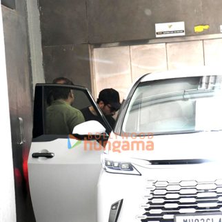 Photos: Vicky Kaushal snapped outside a clinic in Bandra