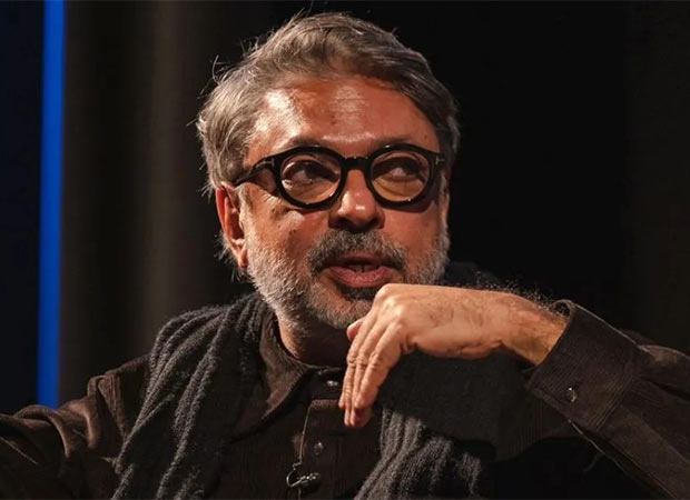 Love & War set tragedy: Worker dies after alleged electric shock; Bhansali Productions offers Rs 40 lakhs as compensation : Bollywood News Love & War set tragedy: Worker dies after alleged electric shock; Bhansali Productions offers Rs 40 lakhs as compensation : Bollywood News