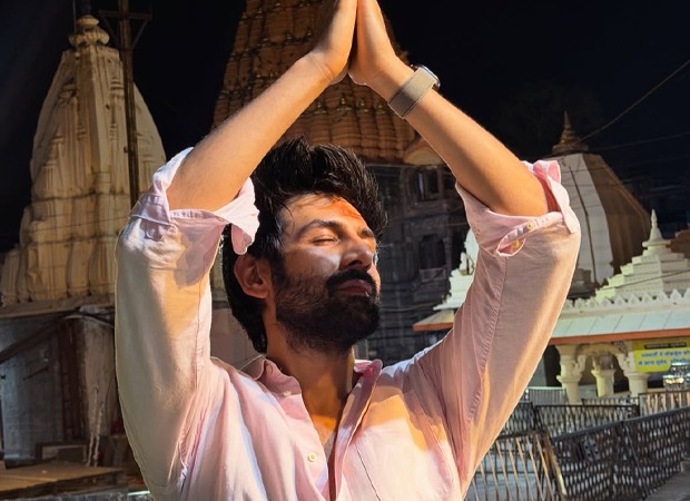 पहला राष्ट्रीय पुरस्कार जीतने के बाद कार्तिक आर्यन ने महाकालेश्वर मंदिर का दौरा किया