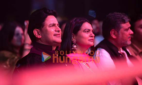 photos abhay verma salim merchant manoj muntashir meet bros sachet and parampara snapped attending jaya kishoris divine concert at nsci dome 2