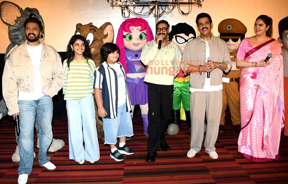 photos dhamaal 4 team snapped promoting the film with kids 2 2