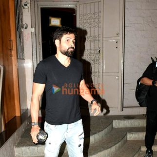 Photos: Emraan Hashmi snapped outside a dubbing studio in Bandra