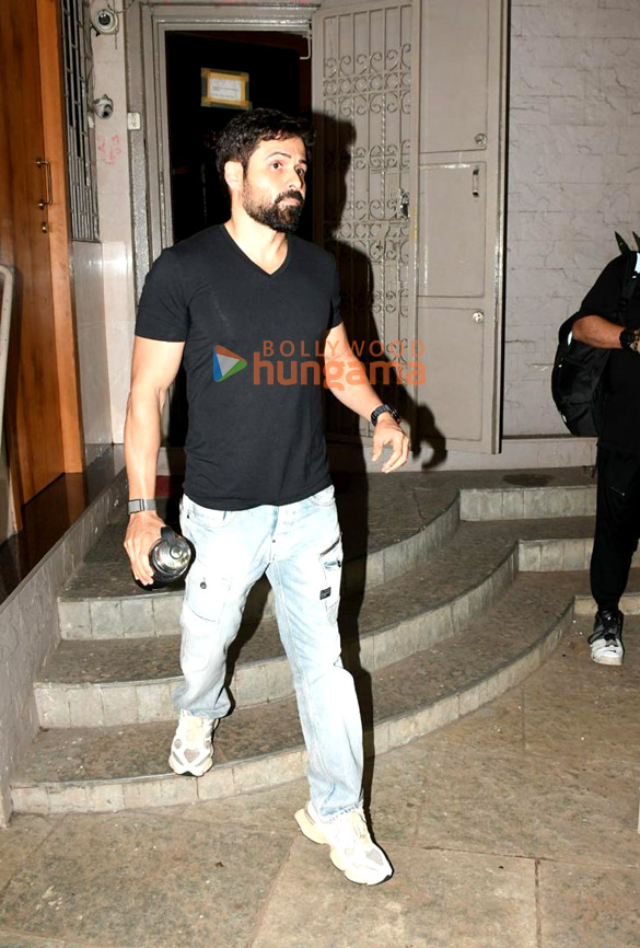 Photos: Emraan Hashmi snapped outside a dubbing studio in Bandra