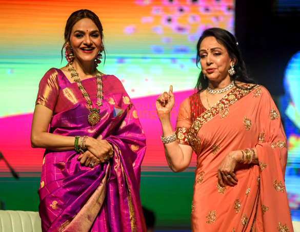 photos hema malini celebrates 60 years in indian cinema honours dharmendra and backs cintaa fwice 13