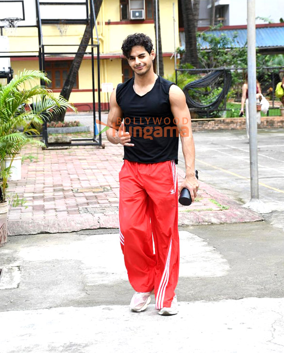 photos ishaan khatter snapped at a gym in bandra 1 2