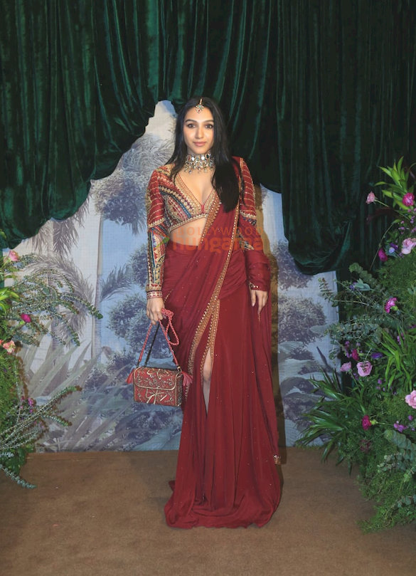 photos janhvi kapoor anil kapoor bhumi pednekar varun dhawan rakul preet singh rekha and others attend anshula kapoor and roha 14