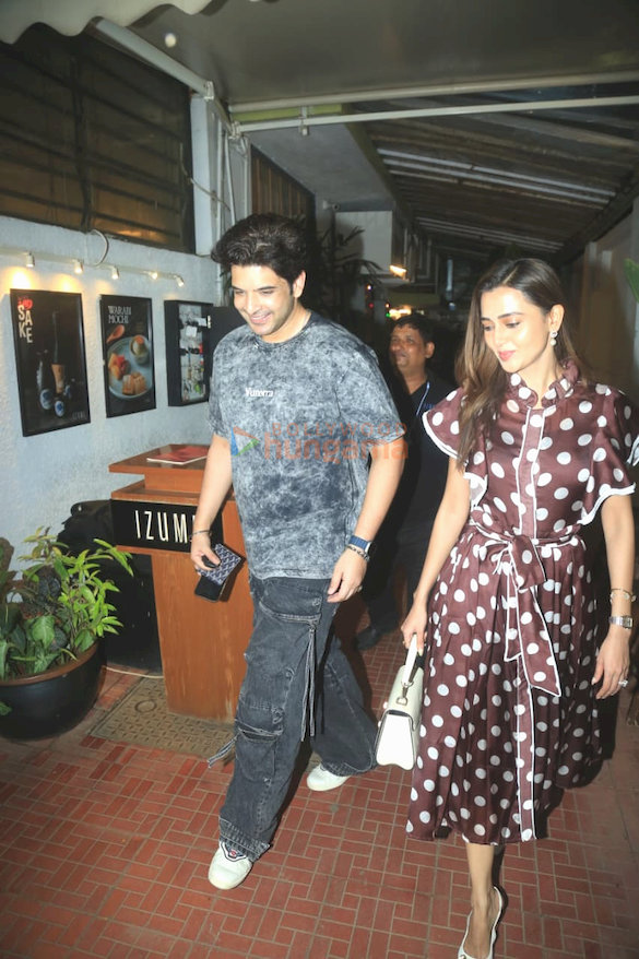 photos karan kundrra and tejasswi prakash snapped in bandra 3 2
