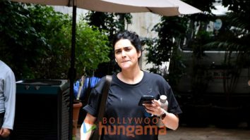 Photos: Karishma Tanna snapped outside a gym in Bandra